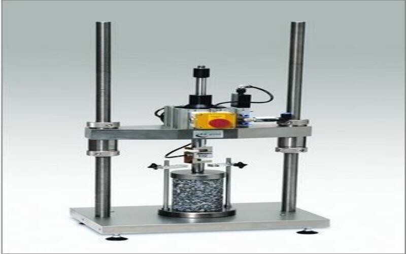 SERVO-PNEUMATIC TESTING SYSTEM (DYNAMIC TEST)